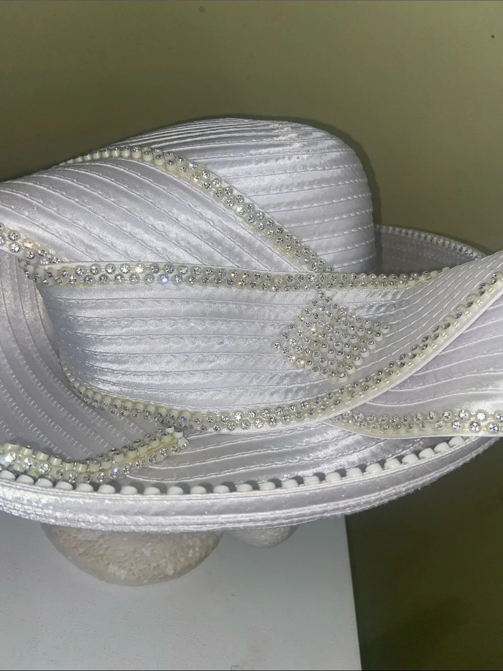 Beautiful NWT Dress Hat / Church Hat by Swan